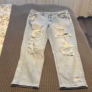 American Eagle Outfitters Light Blue Distressed Boyfriend Jeans